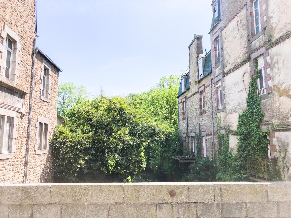Ii-Charmant Appartement Au Coeur De La Ville Guingamp Dış mekan fotoğraf